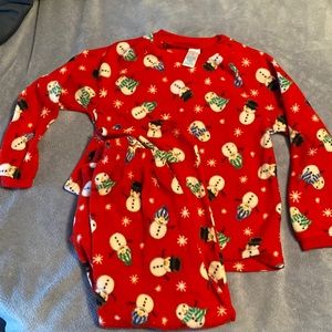 Fleece pajama set. Pullover crew top, pull on pants.